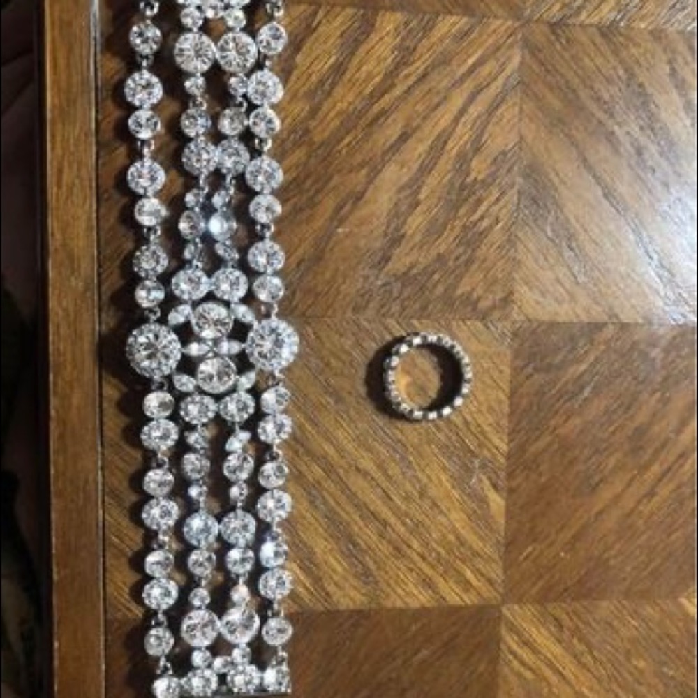 Given-chy set bracelet and ring